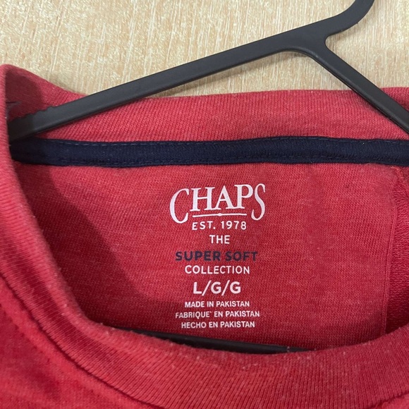 Chaps crew neck/sweatshirt/pullover. Size Large. - Picture 3 of 3